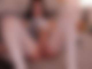 Live cam show with ZaraVesari - Mature on Camsoda