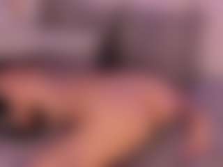 Live cam show with ZaraVesari - Squirt Mature on CamClone