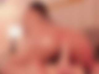 ZaraVesari MILF webcam performer live streaming