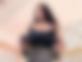 Live cam show with ZaraVesari - Small Tits Mature on Camsoda