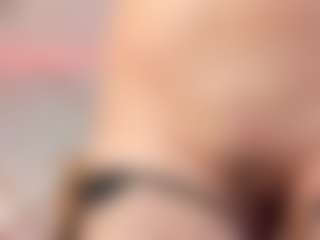 Live cam show with ZaraVesari - Small Tits Mature on Camsoda