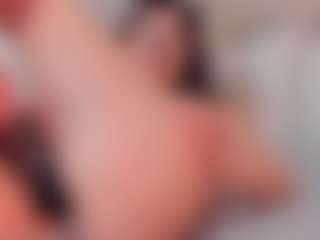 Spettacolo in cam dal vivo con ZaraVesari - Mature MILF su Camsoda