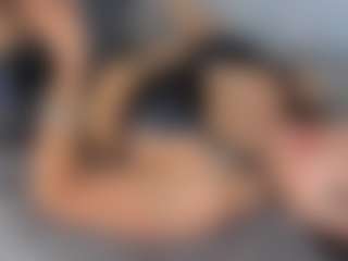 Live-camshow met ZaraVesari - Nipple Piercings op Camsoda