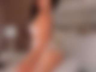 Live cam show with ZaraVesari - Lush Mature on madthumbs