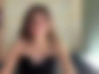 Live cam show with Mia - Lesbian on testsause.com
