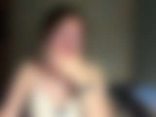 Mia's Live Sex Cam Show