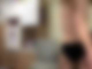 Mia's Live Sex Cam Show