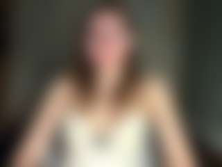 Live cam show with Mia - Average on Streamer API