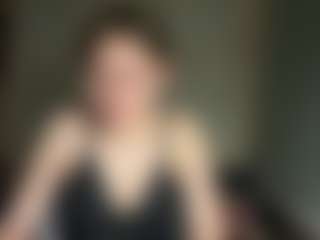 Live cam show with Mia - Granny on Streamer API