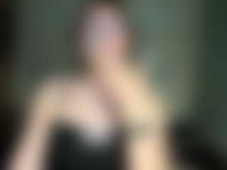Live cam show with Mia - Role Play on StripNow