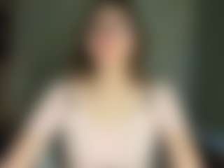 Live cam show with Mia - Skinny on infinitiblacc.com