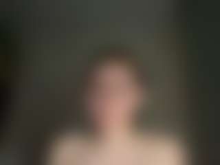 Live cam show with Mia - Granny Brown Hair on Camming Site