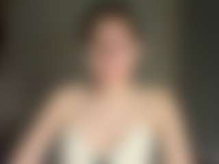 Mia's Live Sex Cam Show