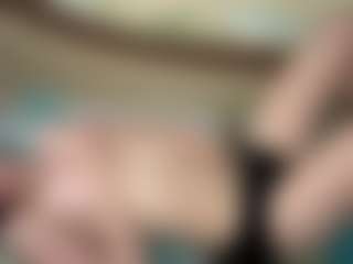 Mia's Live Sex Cam Show