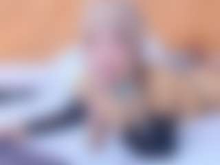 Live cam show with Alexa - Blowjob on Camsoda