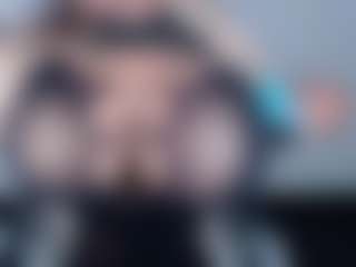 andreablackcock's Live Sex Cam Show