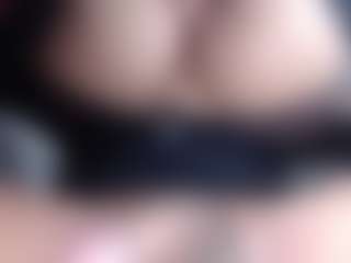 andreablackcock's Live Sex Cam Show