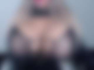 andreablackcock's Live Sex Cam Show