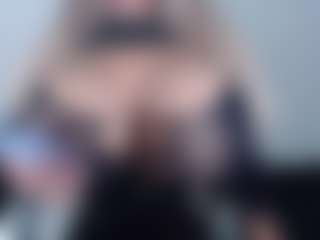 andreablackcock's Live Sex Cam Show