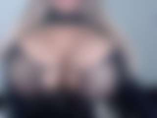 andreablackcock's Live Sex Cam Show