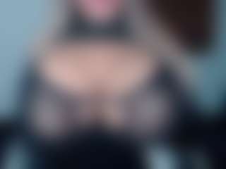 andreablackcock's Live Sex Cam Show