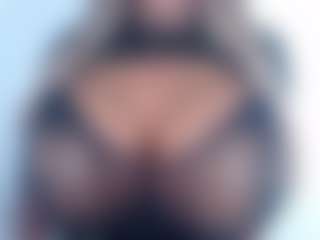 andreablackcock's Live Sex Cam Show