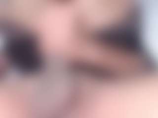 Live cam show with andreablackcock - Dirty Talk on madthumbs