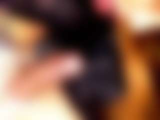 mistress25cmasian's Live Sex Cam Show