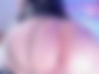 Live cam show with Emma-kell - Italian on justonemore.cc | colombia