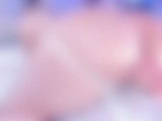 Live cam show with Emma-kell - Brown Eyes on Camversity