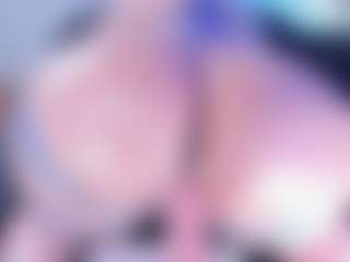 Live cam show with Emma-kell - Middle Aged on studioflirtlive.com