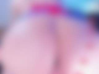 Live cam show with Emma-kell - Middle Aged on SpunkLive