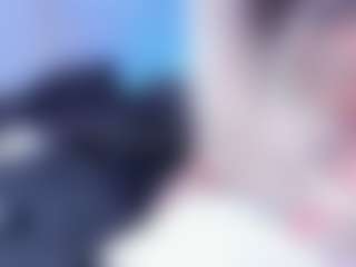 Live cam show with Emma-kell - Blonde Hair on Camming Site