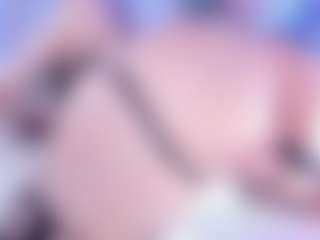Live cam show with Emma-kell - Nipple Piercings on liverealitysex.com