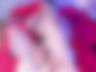 Live cam show with Emma-kell - Fuck Machine on CamClone