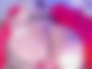 Live cam show with Emma-kell - Nipple Piercings on sexylive.show