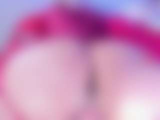 Live cam show with Emma-kell - Athletic Middle Aged on Dare Cams