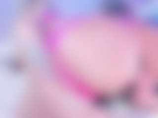 Live cam show with Emma-kell - Interactivetoy Mature on CamClone