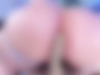 Live cam show with Emma-kell - Drinking on Uber Horny