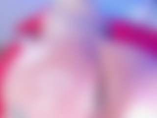 Live cam show with Emma-kell - Mature Toys on Soda Cam