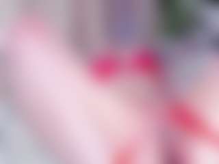 Live cam show with Emma-kell - Middle Aged on Camsoda