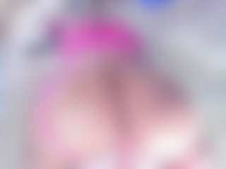 Live cam show with Emma-kell - Strip MILF on fapnchat