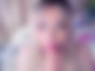 Live cam show with Emma-kell - Tease on Milfs Live