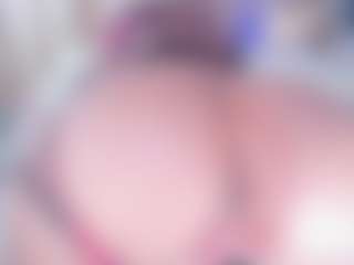 Live cam show with Emma-kell - Ride Torso on Mixed Magazine Live