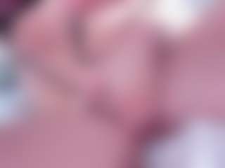 Live cam show with Emma-kell - Cum Mature on livesuperchat.net