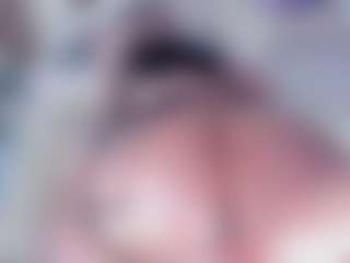 Live cam show with Emma-kell - Mature on Hubzter Live