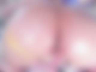 Live cam show with Emma-kell - Squirt MILF on Latina Girls