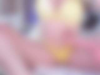 Live cam show with Emma-kell - Strapon on TottyGirls