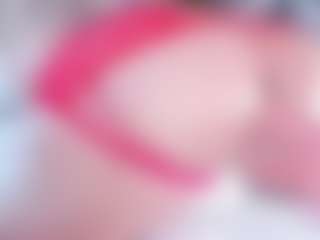 Live cam show with Emma-kell - Athletic on Gym Cam Girls