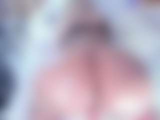 Live cam show with Emma-kell - Lovense Middle Aged on studioflirtlive.com